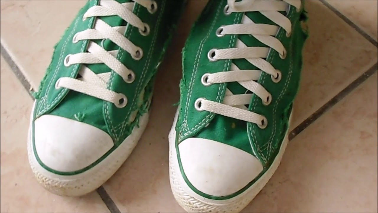 Playing with trashed sneakers #24 - Converse Chuck Taylor