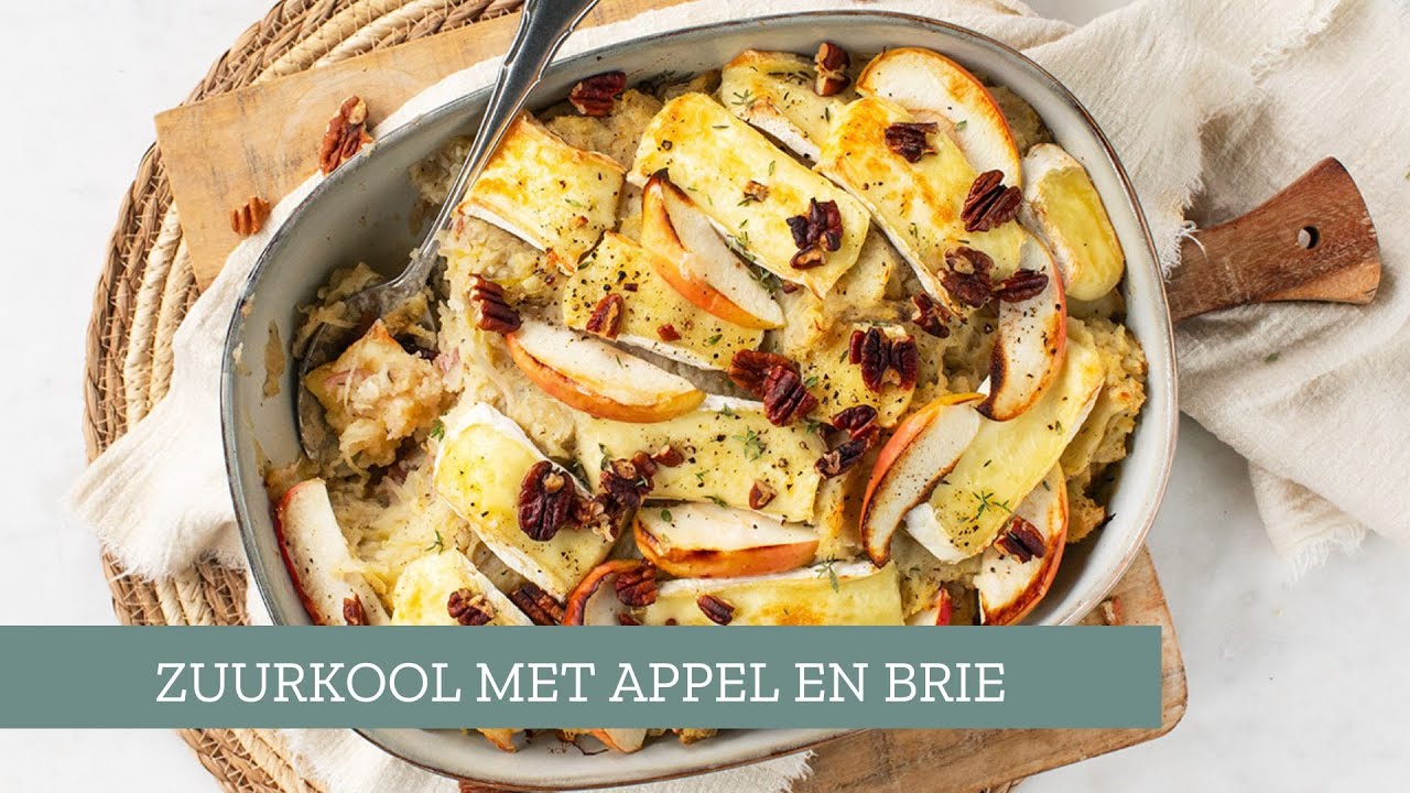 Zuurkool met appel en brie 🍎 | LeukeRecepten.nl