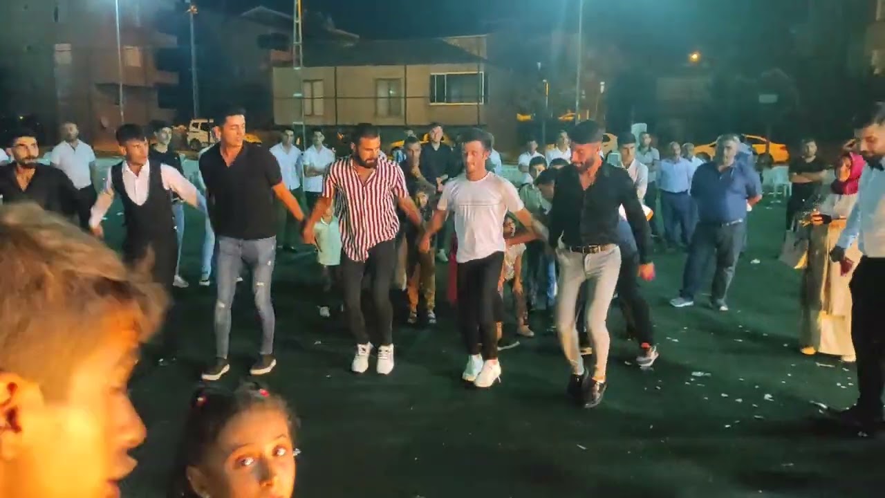 SOLİST FQRİZ ŞEMAME RÜSTEMGEDİK GENÇLERİ