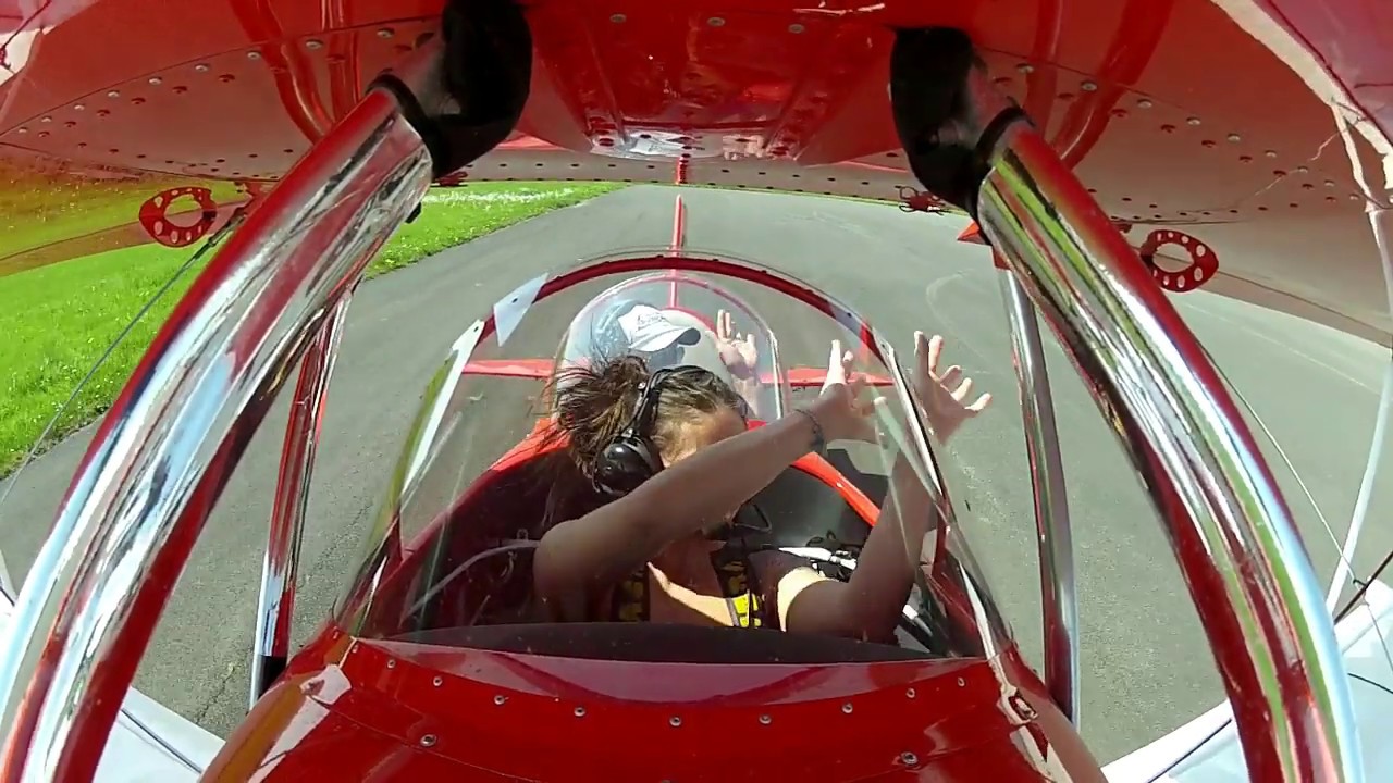 VOL EN COMET FK12