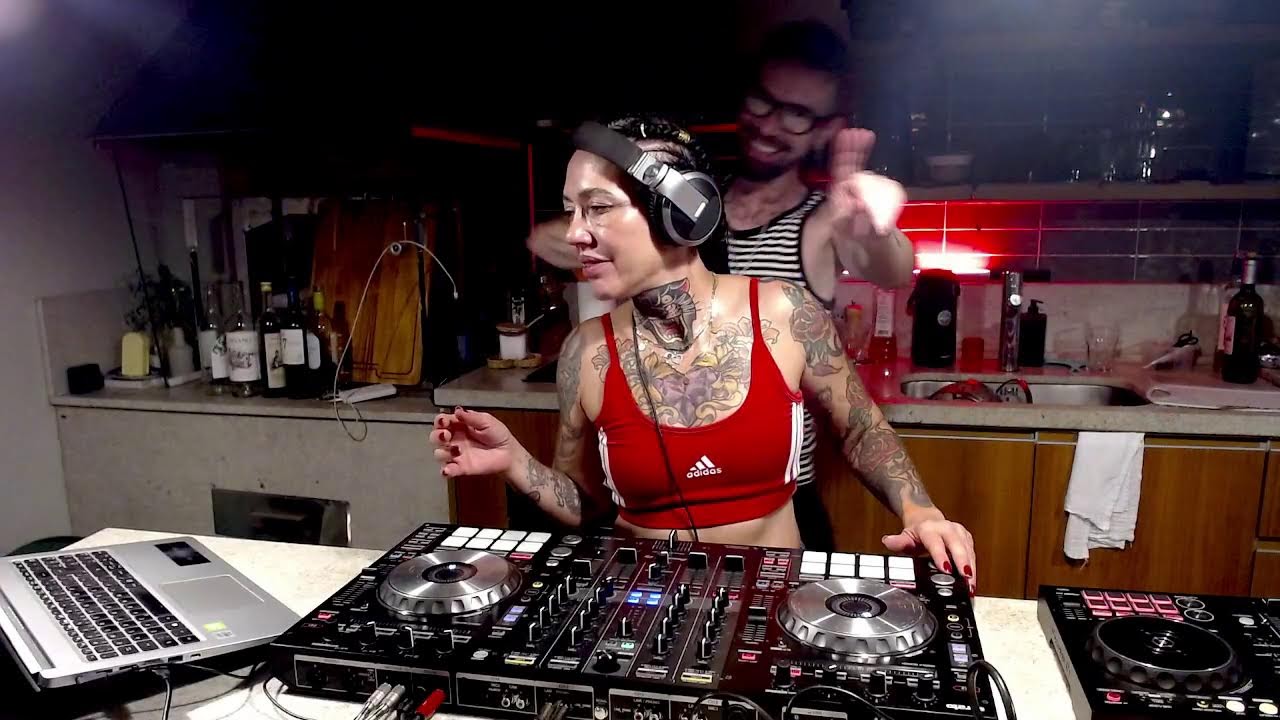 CARNAVAL FENDA PROFANA + Live na Varanda