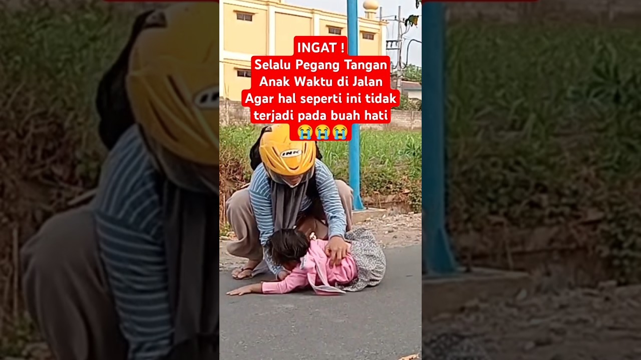 GUBRAKKK❗KETAMPOL SEPEDA, ASAL NYEBRANG JALAN #kecelakaan #tragedi #vidioshort #vidioviral #vidio