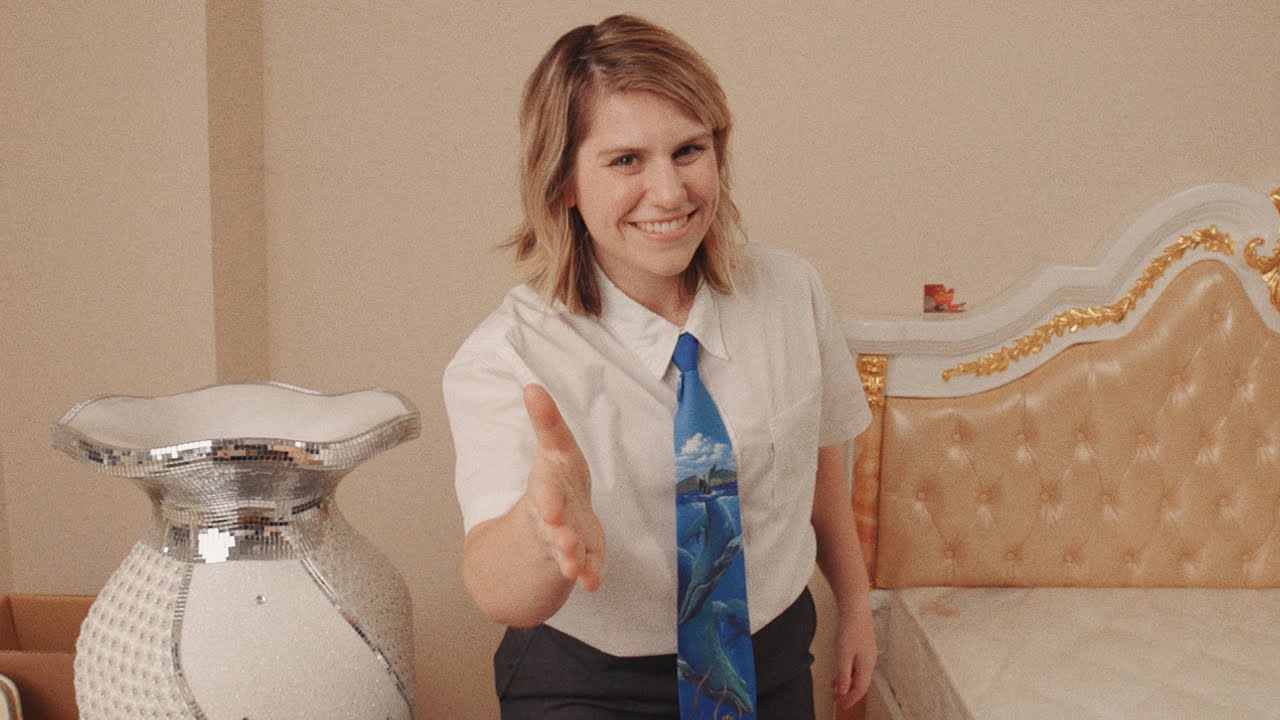 Alex Lahey - They Wouldn't Let Me In (Official Video)