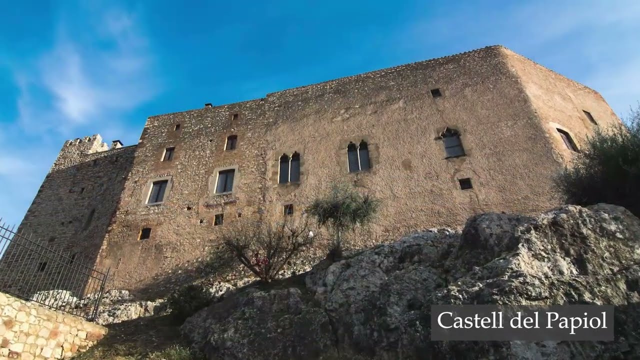 Catalunya: 50 castells medievals