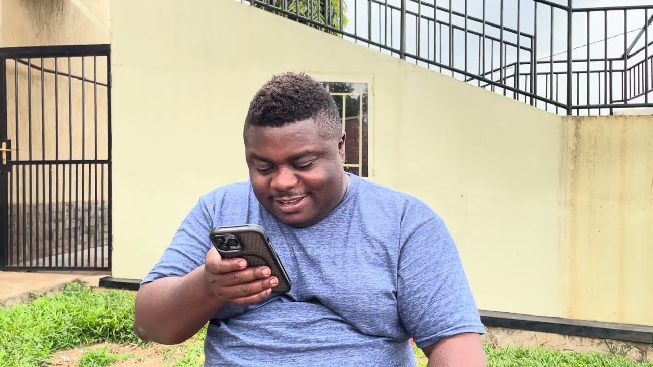 Muramira Regis Yandagaje Scovia Winshyomotsi na Sam Karenzi abigenderamo Kasuku abaze ntakinya
