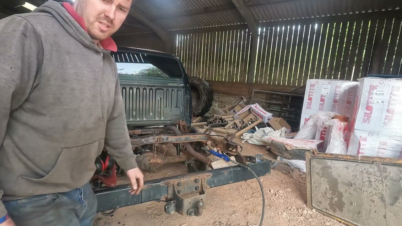 УДАЛЕНИЕ РЖАВЧИНЫ НА HILUX!!