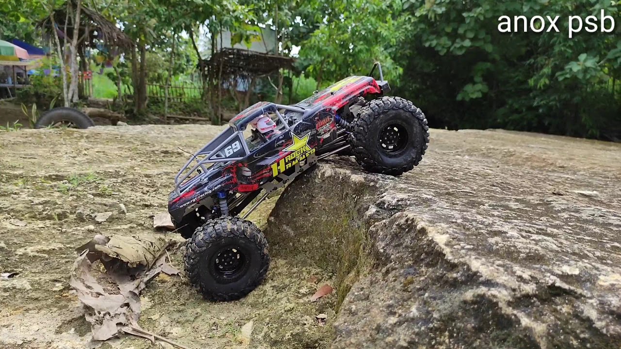 rc car rgt 18000 or rgt rock hammer in action