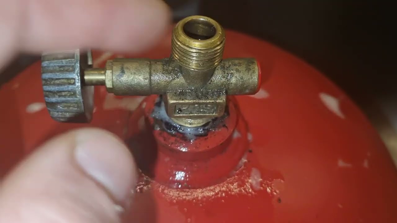 How to find GAS leak DIY method. LPG Bottle leak finding