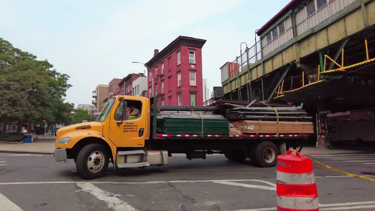 WHAT Is Happening In This Part Of Brooklyn, NYC? 