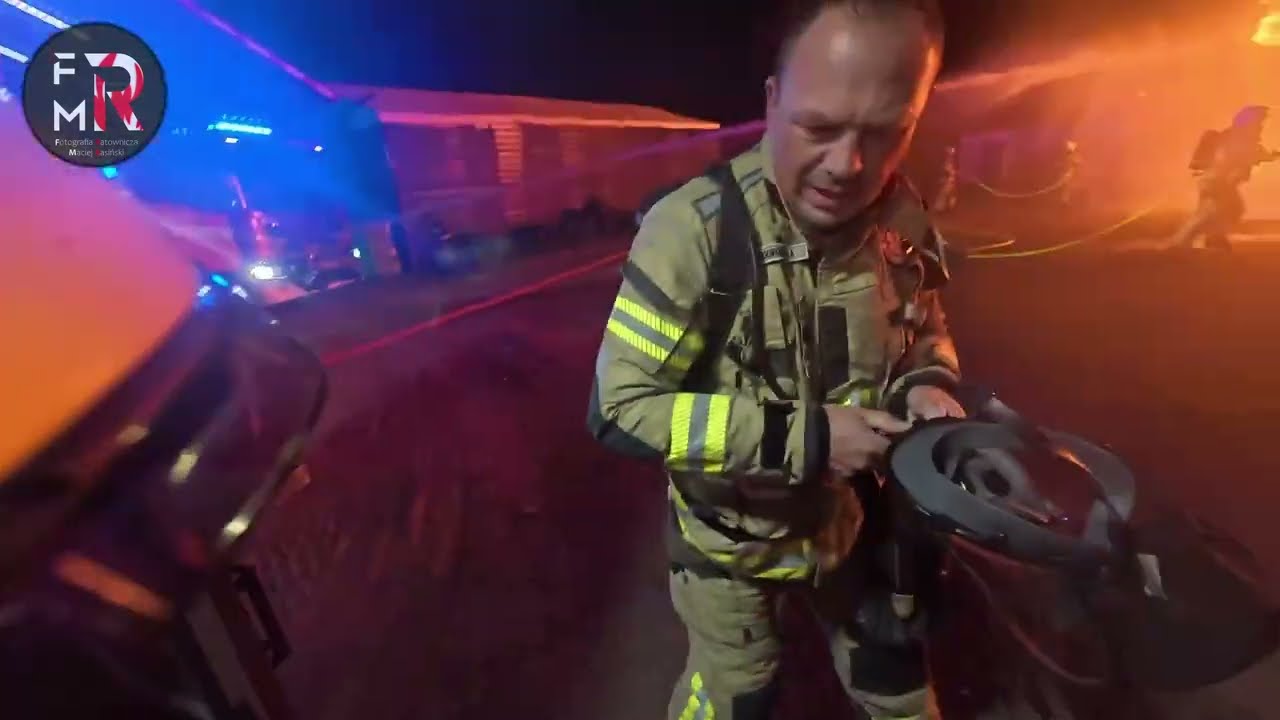 🔥POŻAR🔥 Samochodów ciężarowych w miejscowości Ołtarzew, 🚒 siedem zastępów OSP i PSP oraz Policja