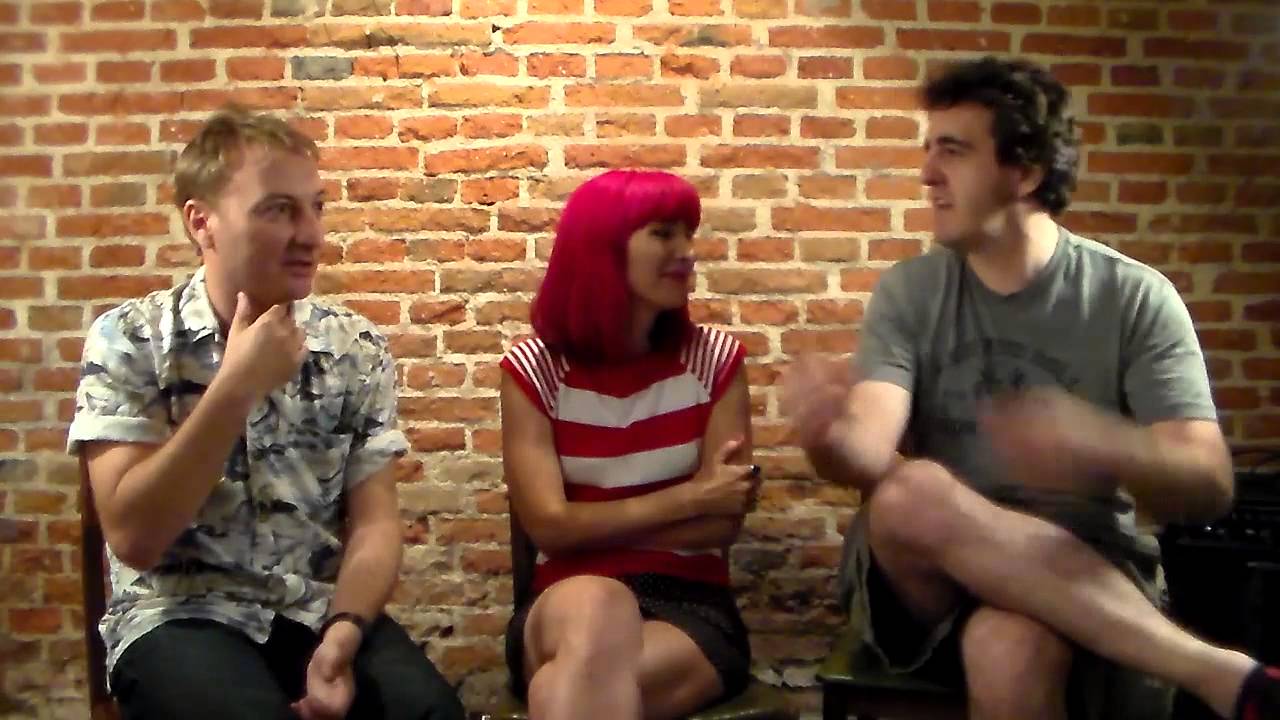 Entrevista con Adolfo(Airbag),Jonathan(Suzy y los Quattro)Pat (Los Romeos, Lula y Los Amantes)