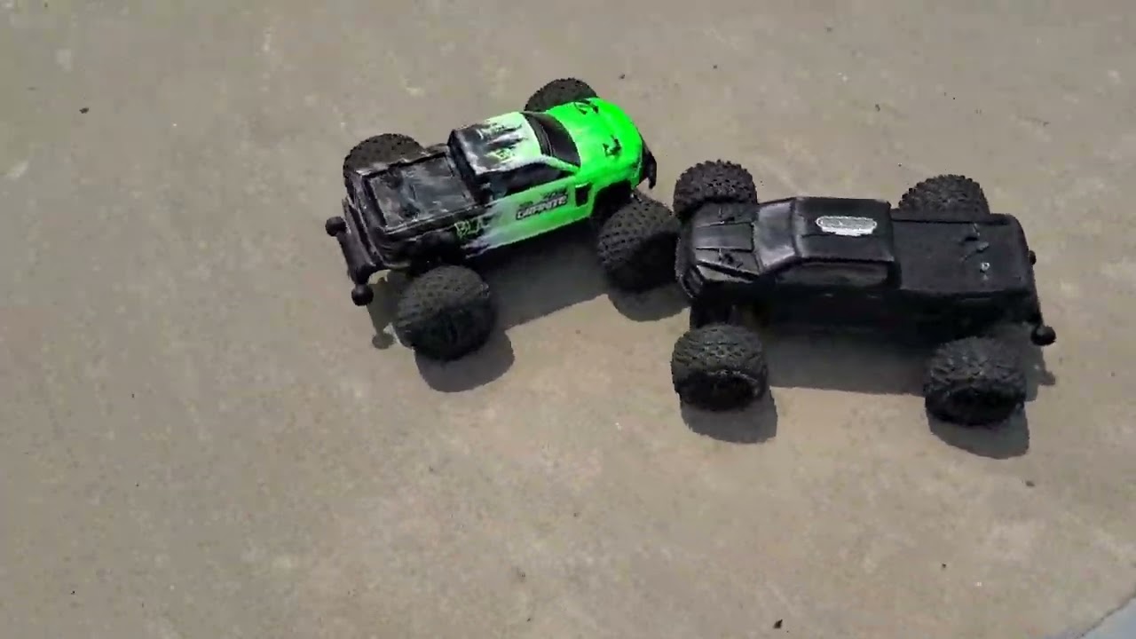 Arrma Granite 3s And Big Rock 3s Skatepark Flips!!!