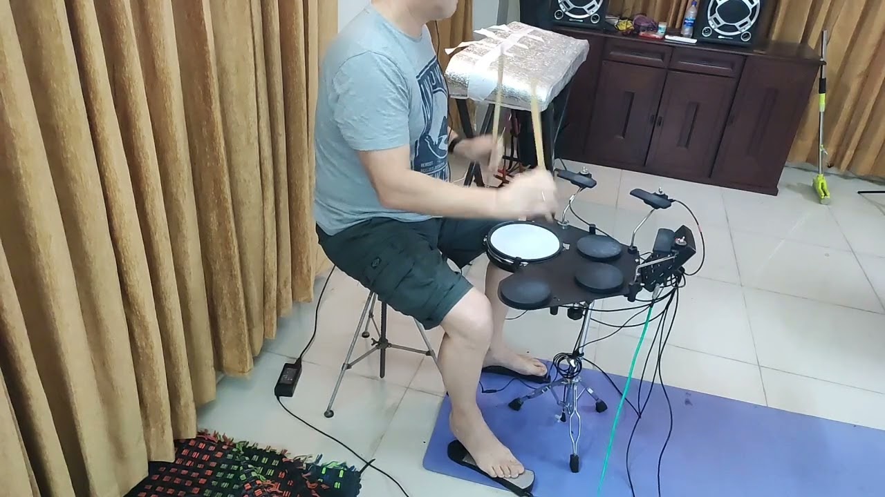 Jingle bell 2025 (drum cover on CPD-1000)