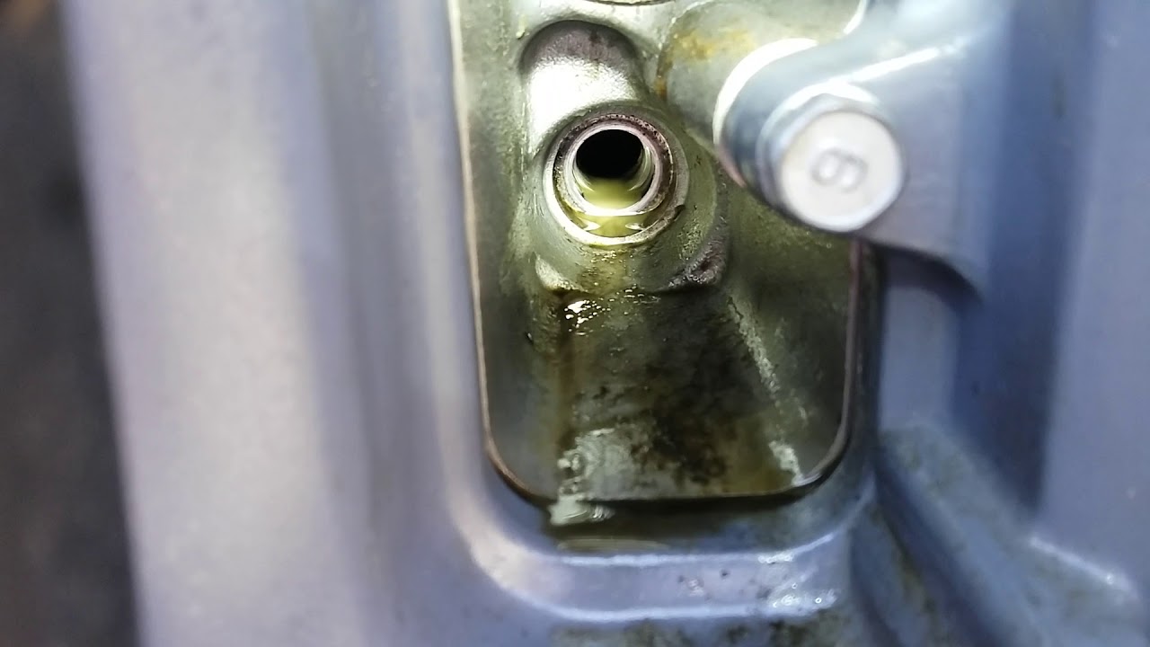 2005 Yamaha LF 225 water in oil Exhaust leg corrosion problem