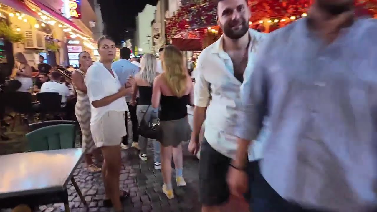 Night walk in Bucharest Old Town