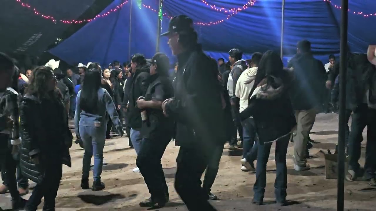 Banda  municipal de Ixpantepec Nieves que bonitas chilenas tocaron 