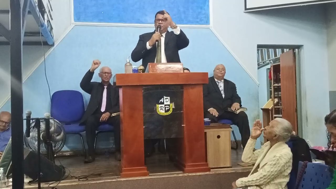 Pastor Alessandro da Bahia pregando a palavra de Deus 😍🤩🤩🤩🤩