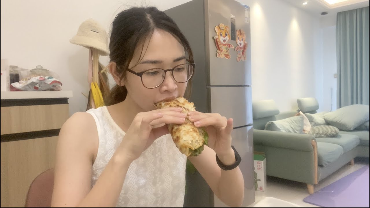 小兔的獨居生活，做想吃的食物，日子過着過着就有答案