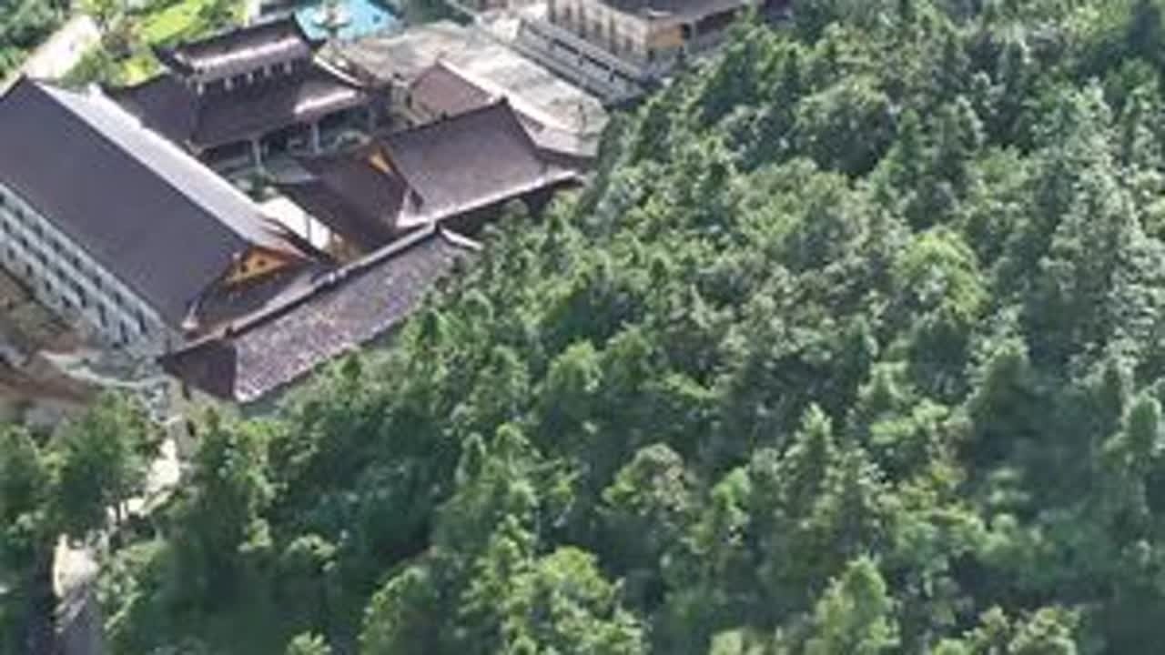 岳西头陀镇西美村乐诚寺：大别山避暑之地，寺院主持经历堪称传奇 #岳西避暑胜地 #岳西乐诚禅寺 #牛草山避暑