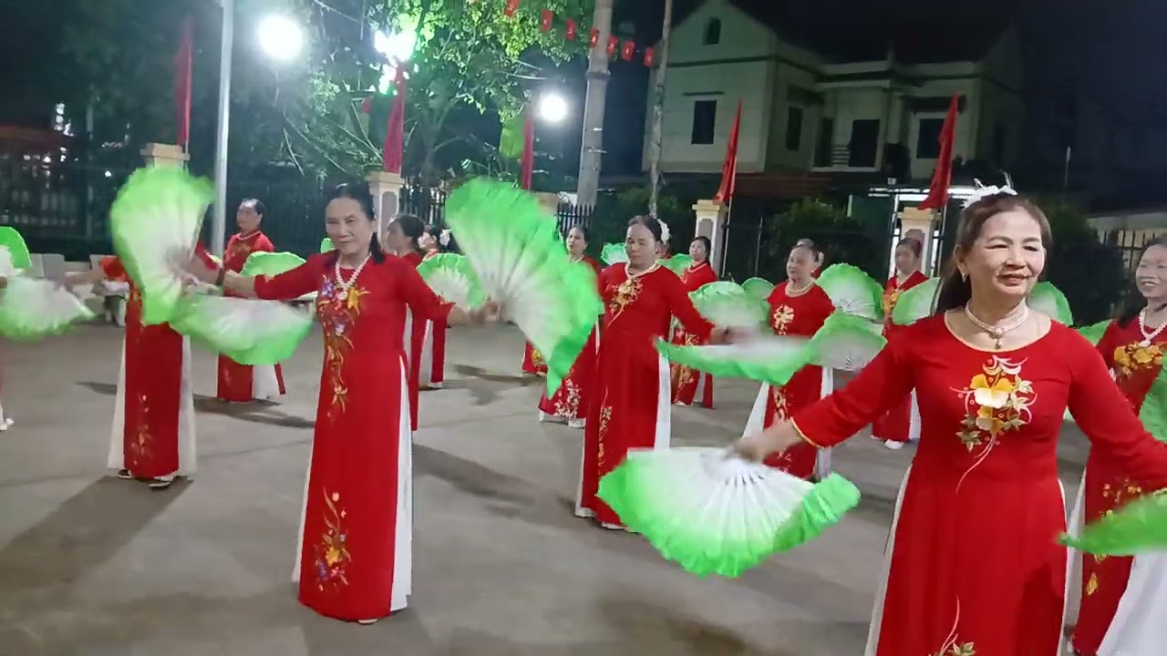 Múa quạt 