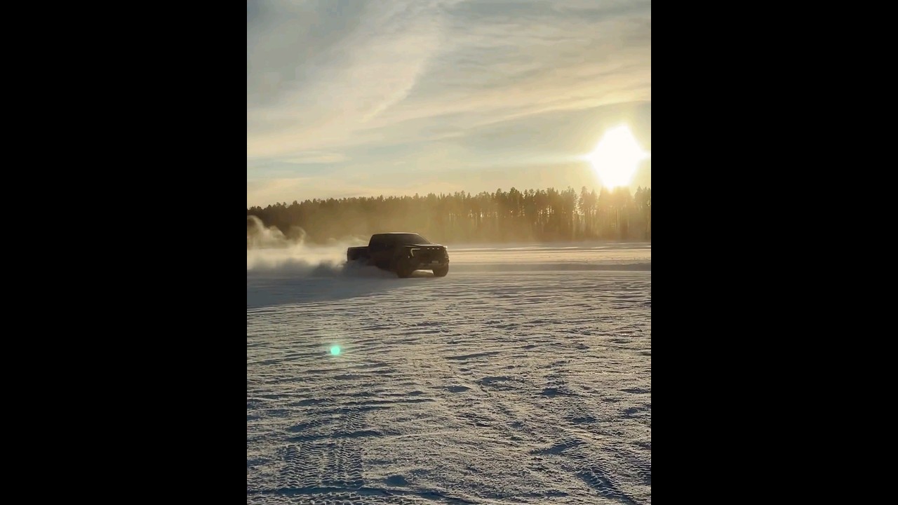 Snow Drifting #sweden #fordraptor #raptor #4x4 #offroad #offroading #rutas #drifting drifting