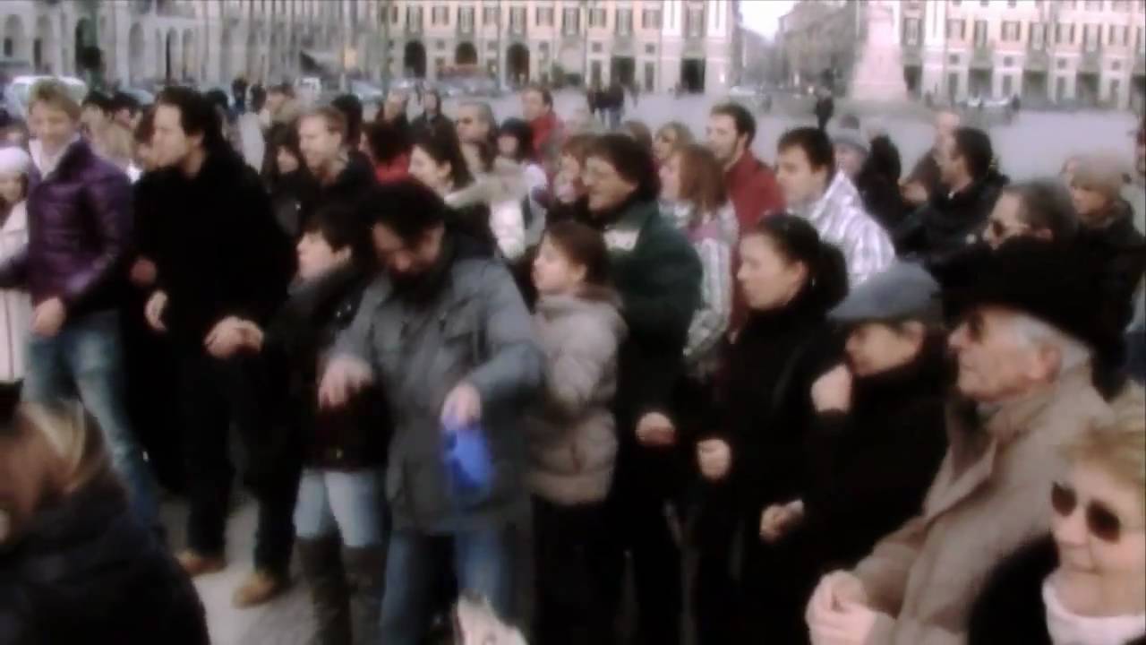 Empire State of Mind  versione Zelig/Cuneo - Il flash mob