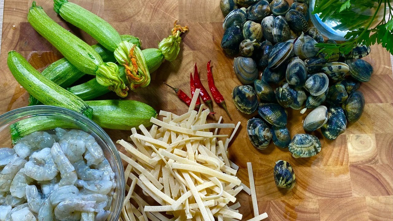 Scialatielli gamberi e zucchine