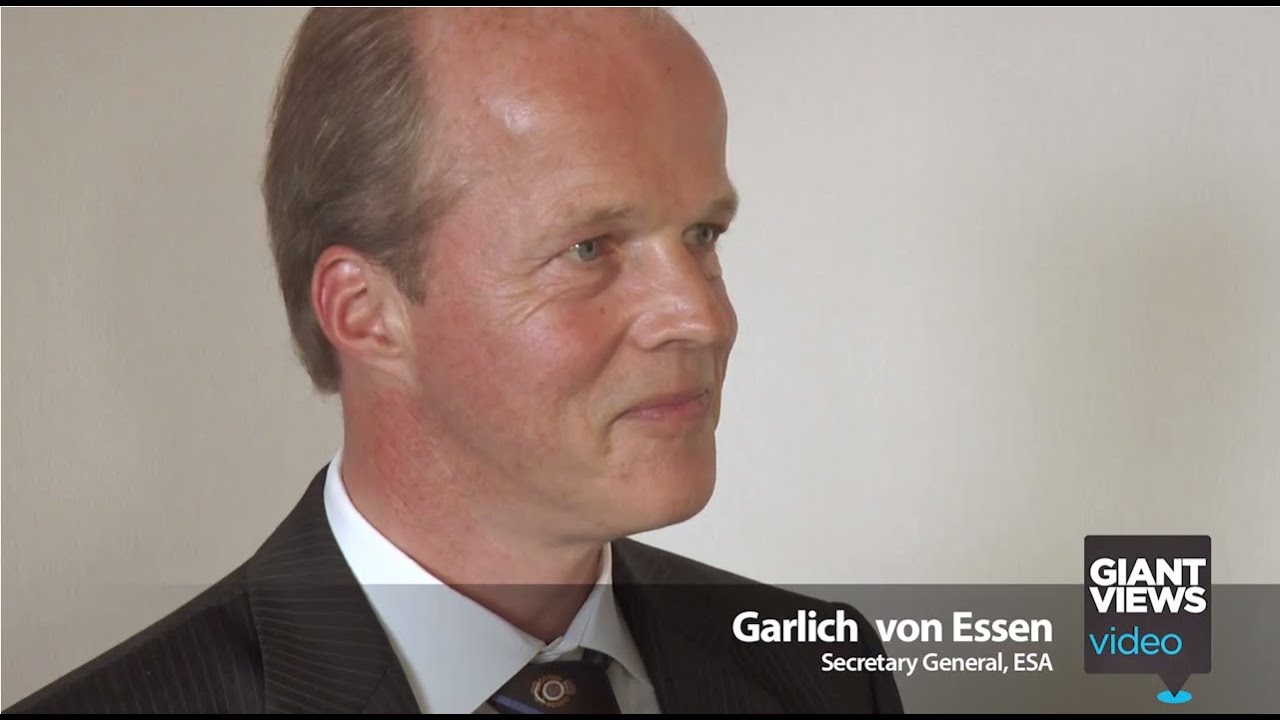 Garlich Von Essen - Giant Views