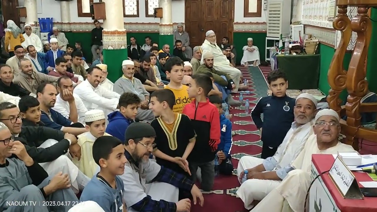 #الإمام الشيخ بخشي جمال الدين ينظم مسابقة دينية للجمهور الذي حظر لصلاة التراويح طيلة شهر رمضان ♥🇩🇿🇩🇿