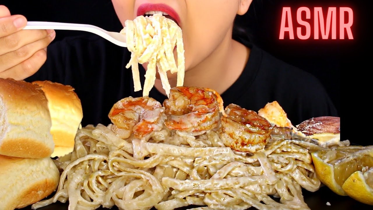 ASMR Creamy Fettucine Alfredo with Cajun Shrimp EATING SOUND MUKBANG Hungrycakes