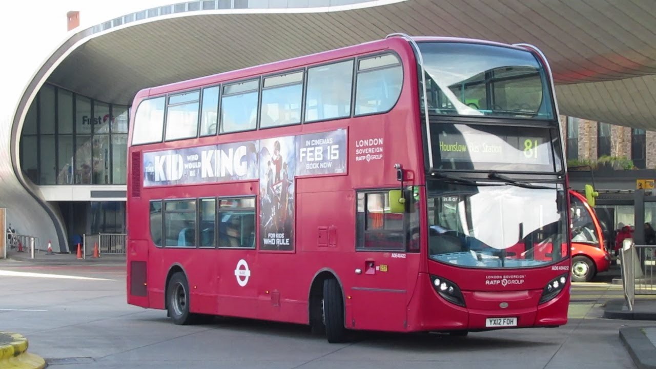 Buses & Trains at Slough March 2019