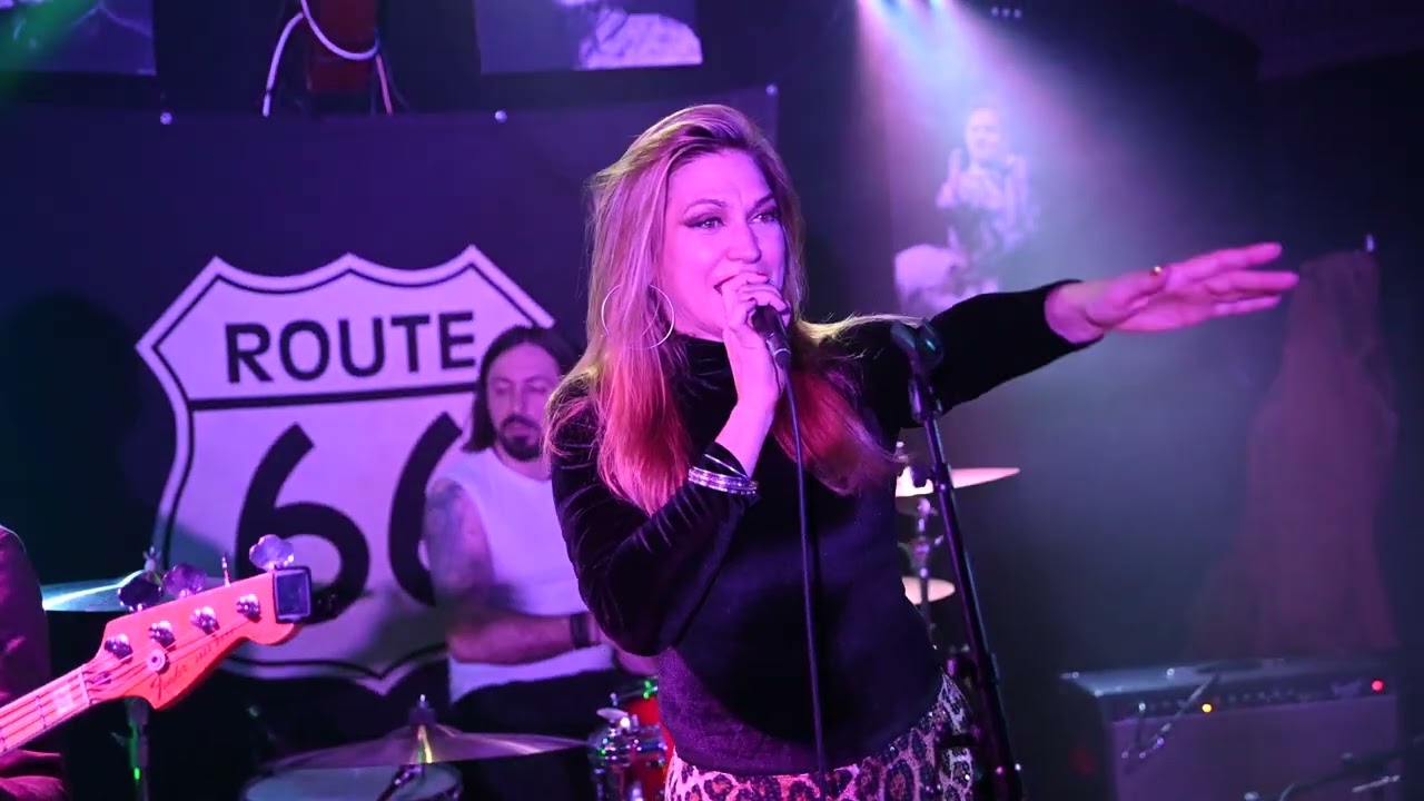Lili Gee - Između sve je tako slatko (Live @Route 66)