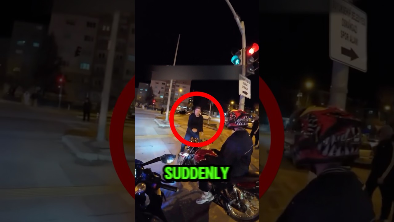 Crazy Guy Takes Biker&rsquo;s Keys (salihkzlll)