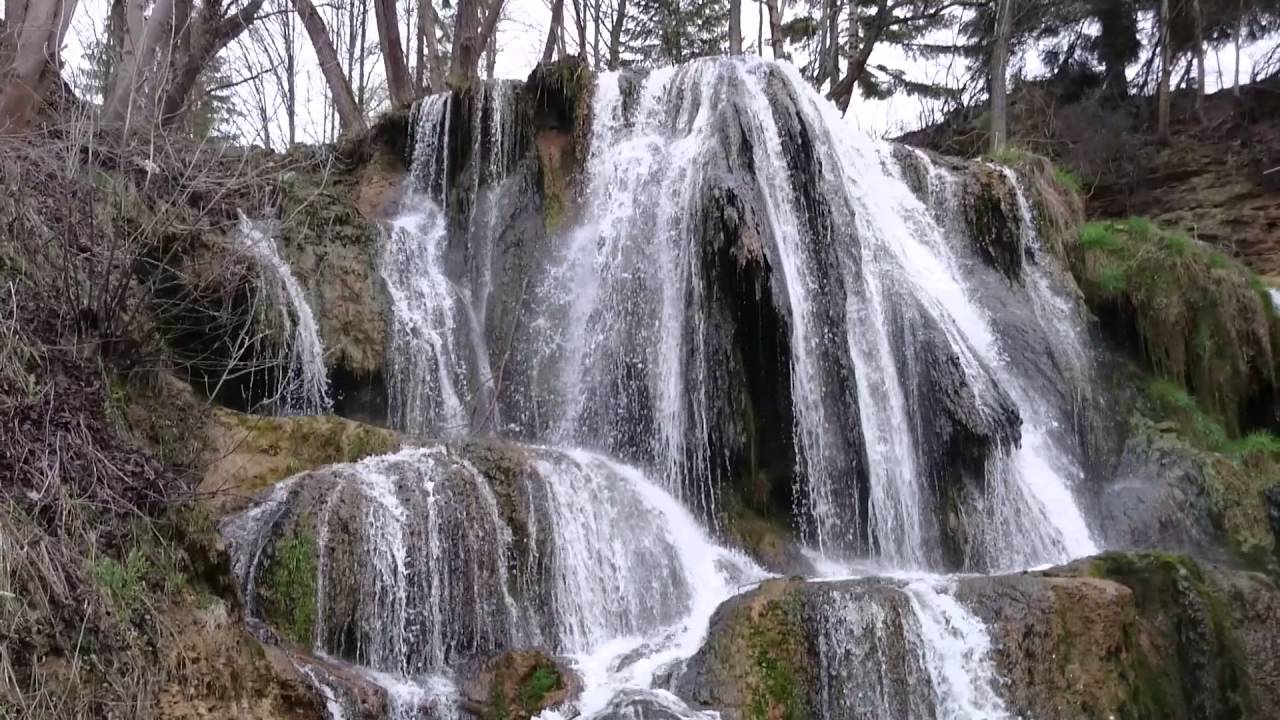 Kask&aacute;dov&yacute; vodop&aacute;d L&uacute;čky, Stredn&eacute; Slovensko | The cascade waterfall L&uacute;čky, Central Slovakia