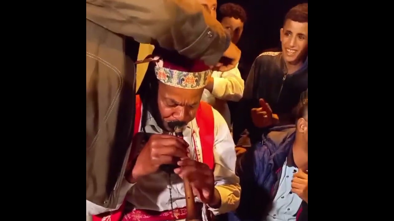 تطاوين : أغنية عيون القلب على أنغام الطبالة بصوت لزهر الفلاح 