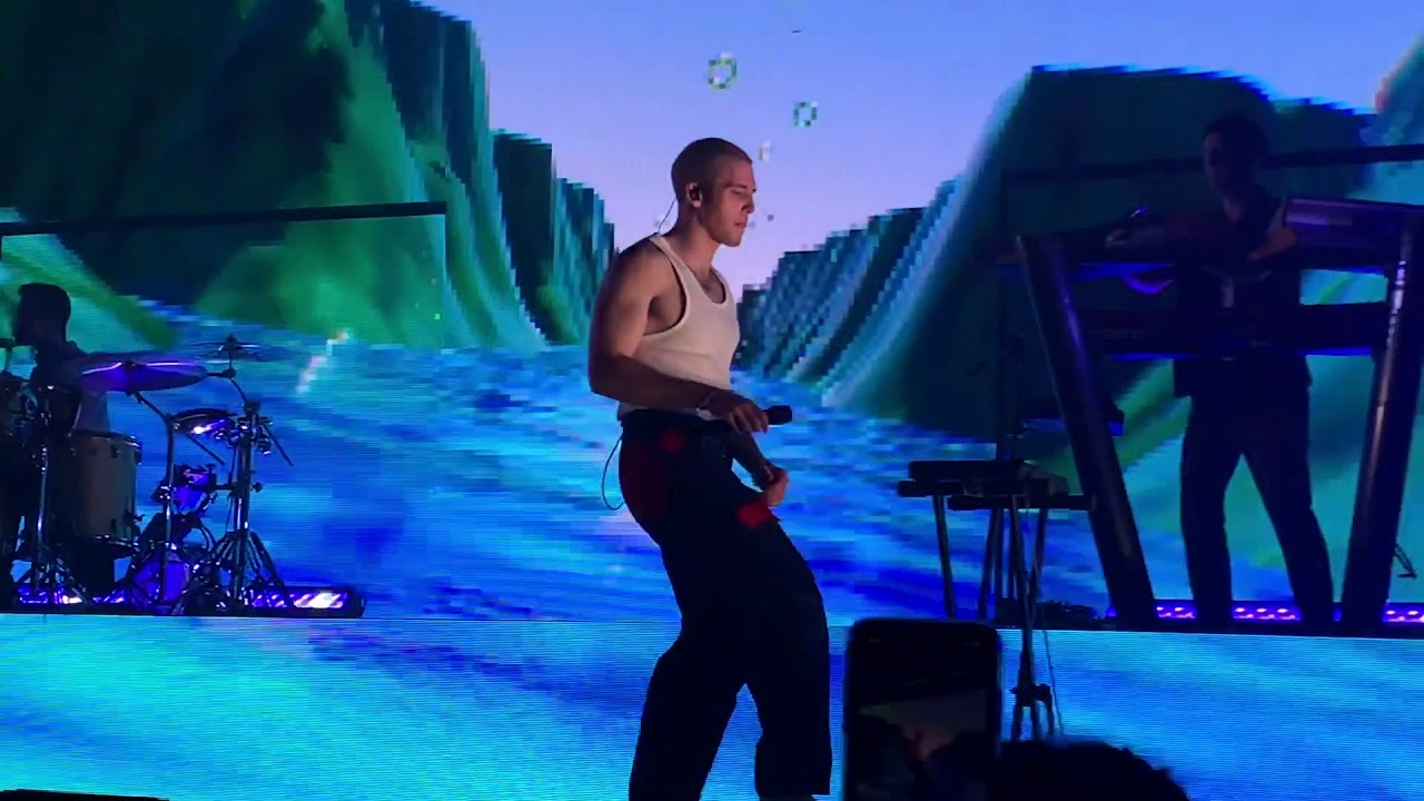 Lauv - I Like Me Better (live at Terminal 5 NY 10/11/2019)
