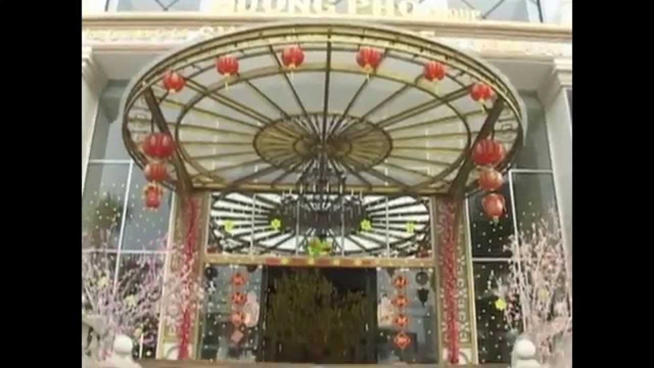 Swan Palace .. NOBODY...