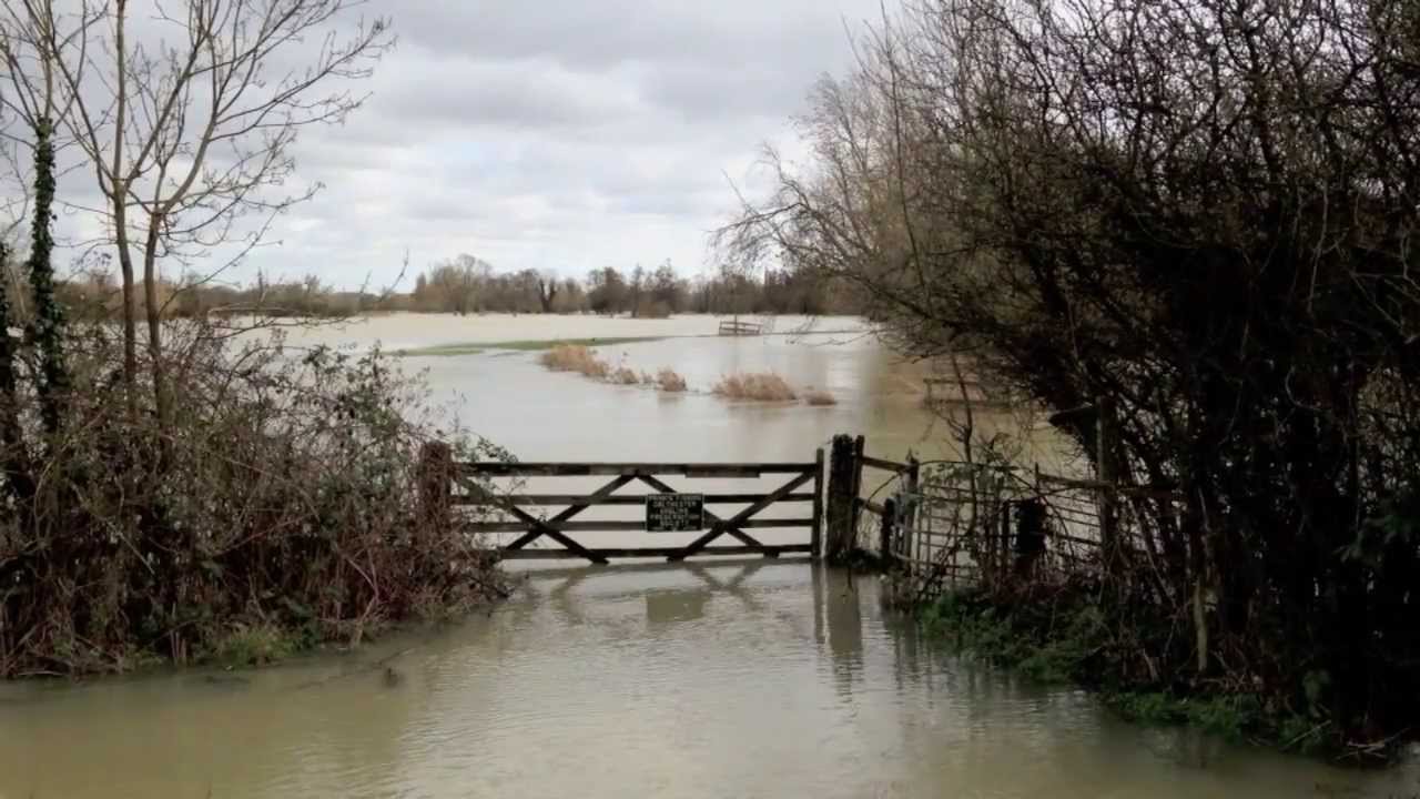 Dedham Vale under flood 9th February 2014