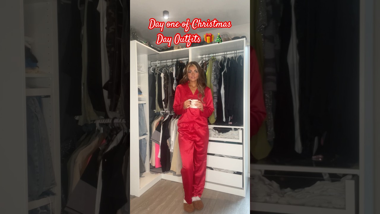 Day one of Christmas Day Outfits 🎁🎄#christmasoutfits #christmasday #fashionblogger #outfitideas
