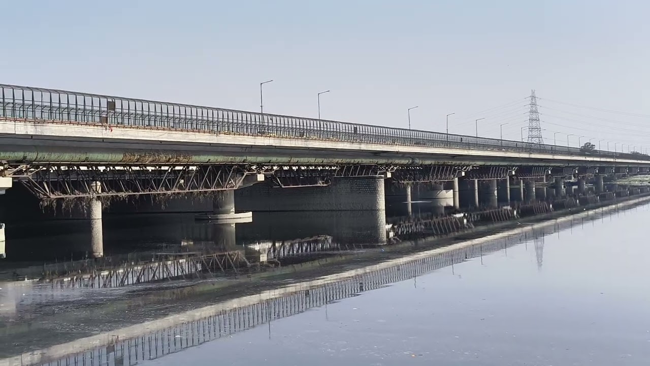 आज दिल्ली में ये क्या देखने को मिला
