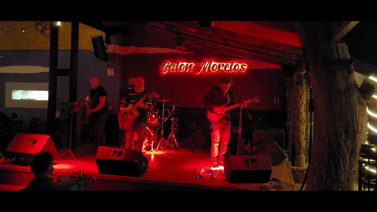 Everybody Wants To Rule The World (Interpretación por ACOUSTIC 4)