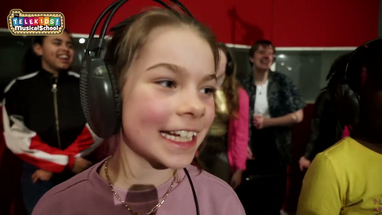 Telekids Musicalschool - Pak Je Podium! (Official Video)