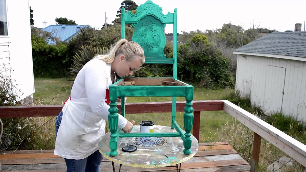 DIY: Vintage Chair Planter