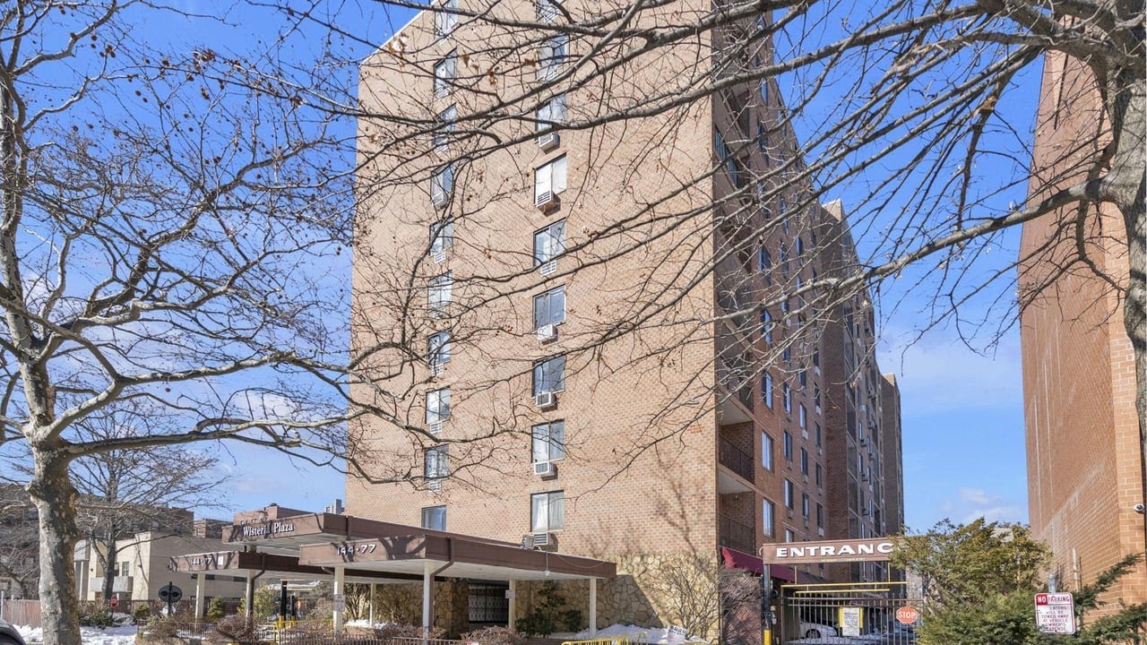 144-77 Roosevelt Ave, Flushing, NY