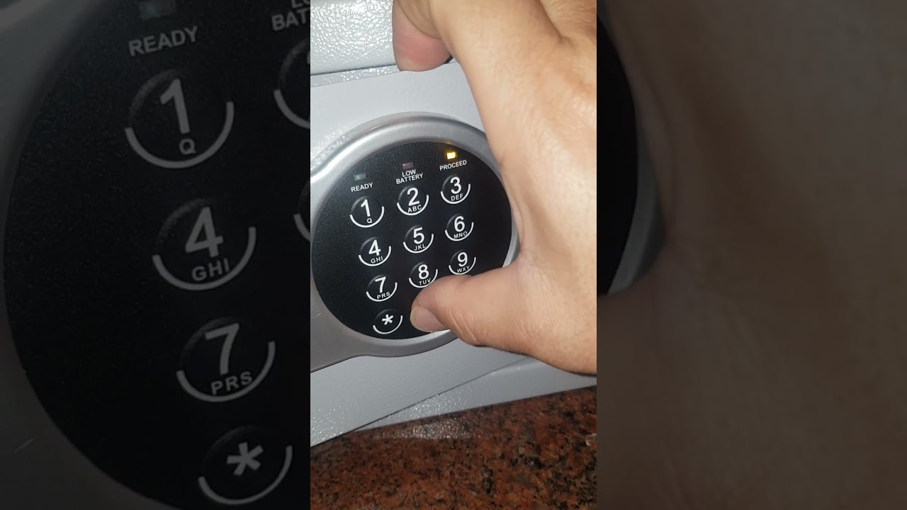 COFFRE-FORT...COMMENT CHANGER LE CODE de n'importe quel coffre-fort