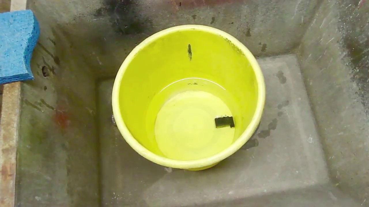 Rebuilding a Philco Bakelite Block
