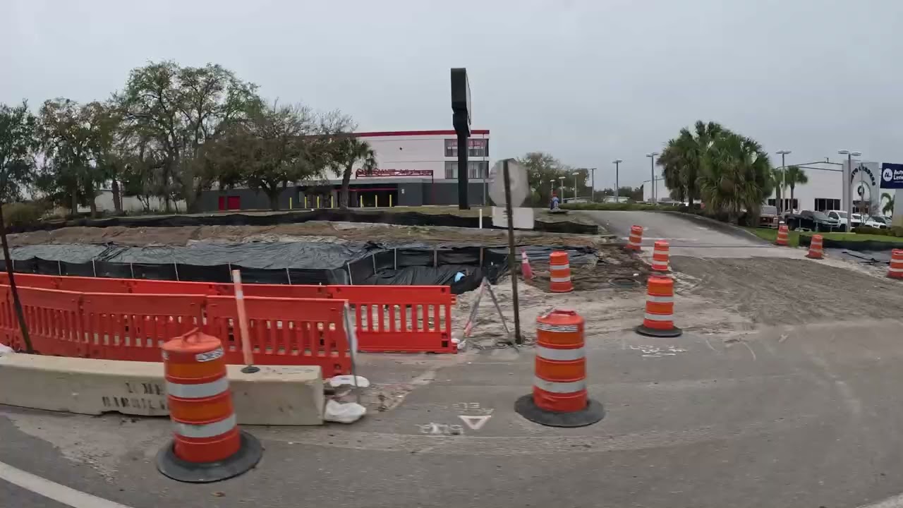 Driving my Chevy Silverado 3500 Duramax Dually w/my PJ Gooseneck Trailer w/GoPro's.  (4K)