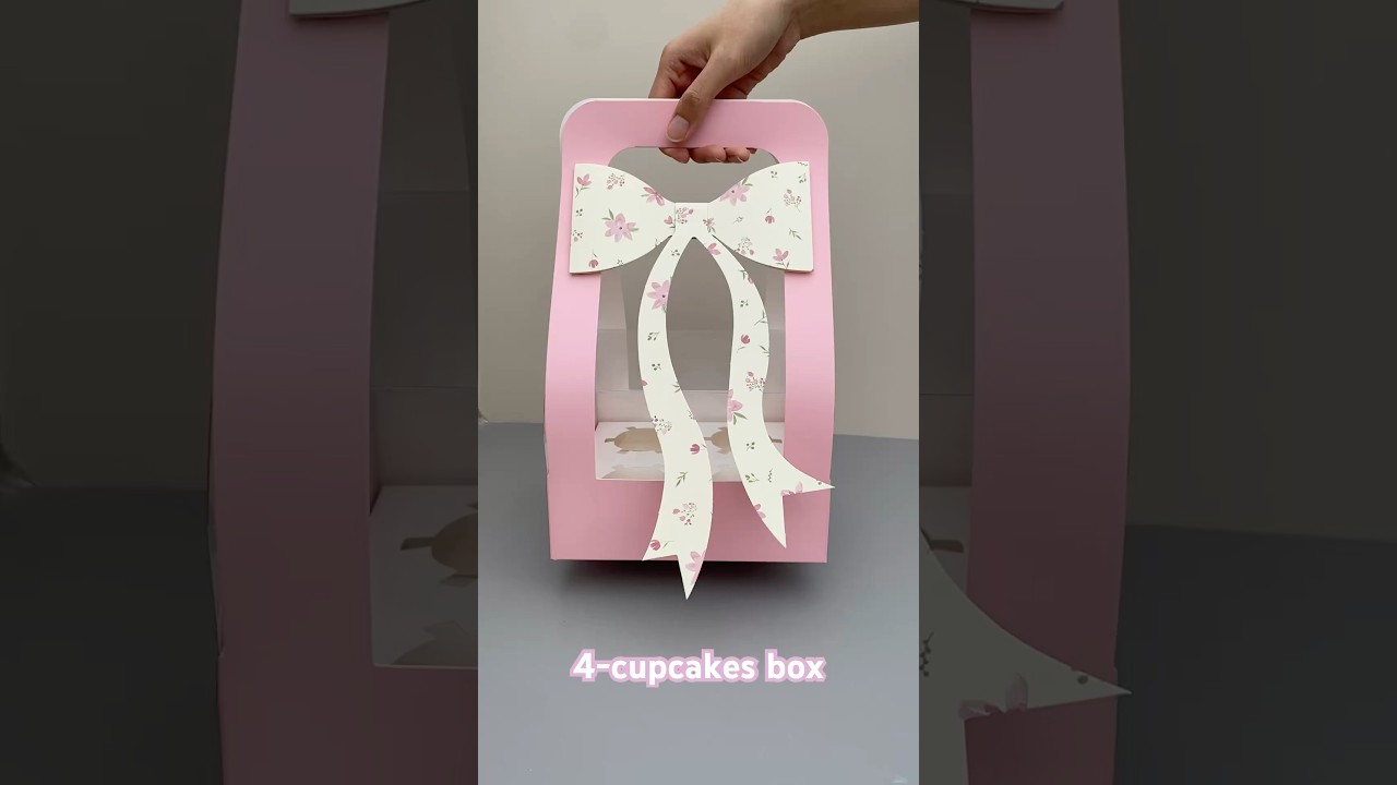 4-cupcakes box with bow