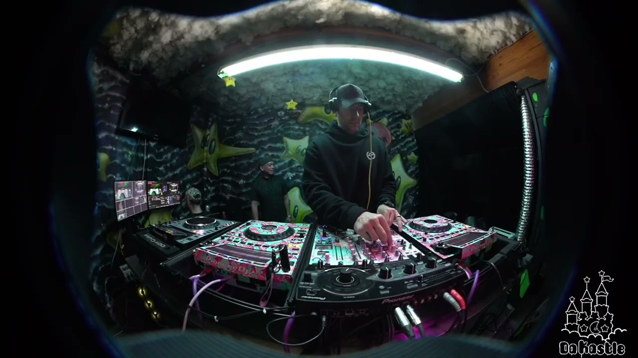 IN THE DUNGEON W/ SIXFOUR