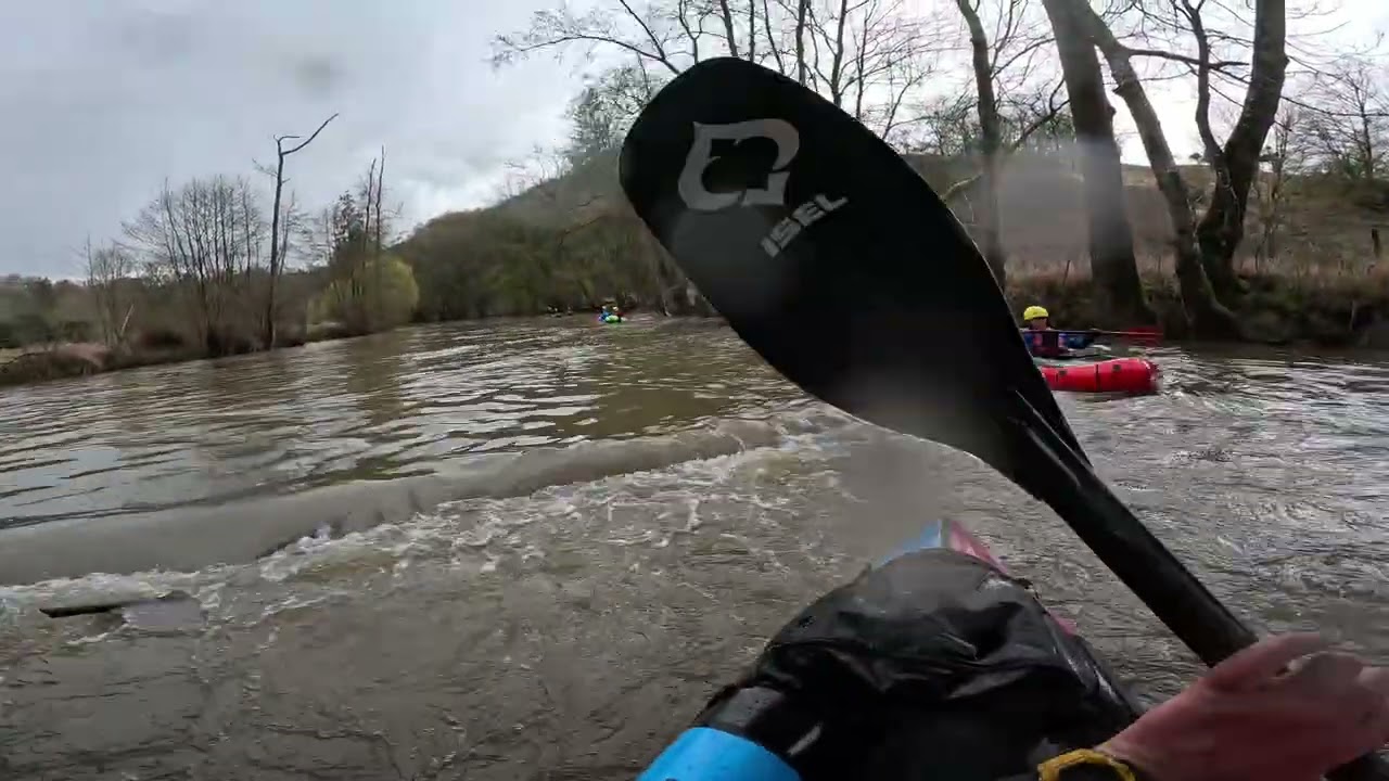 Teambuilding sur la Lesse (débit max)